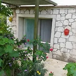 Guest house Ergin