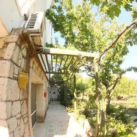 Ergin Konukevi Karaburun (Izmir)